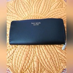 Kate Spade Wallet ♠️